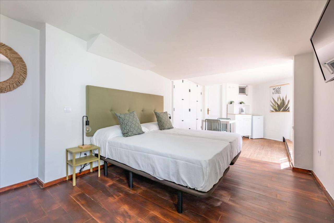 Villa Corralejo Bay Beachfront Corralejo By Holidays Home Esterno foto