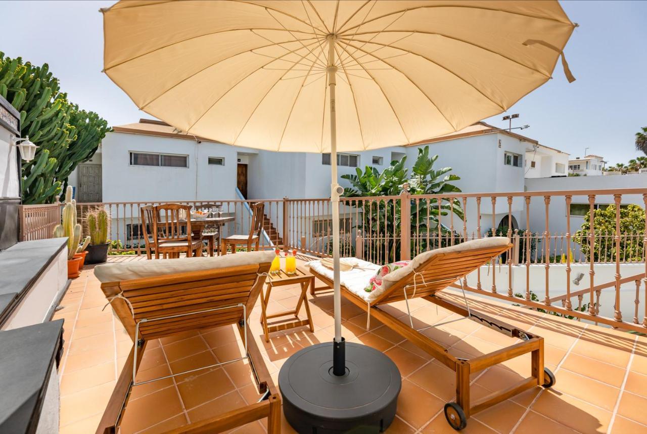 Villa Corralejo Bay Beachfront Corralejo By Holidays Home Esterno foto