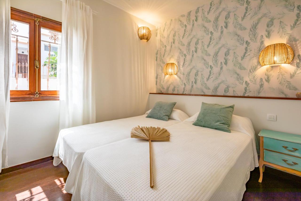 Villa Corralejo Bay Beachfront Corralejo By Holidays Home Esterno foto