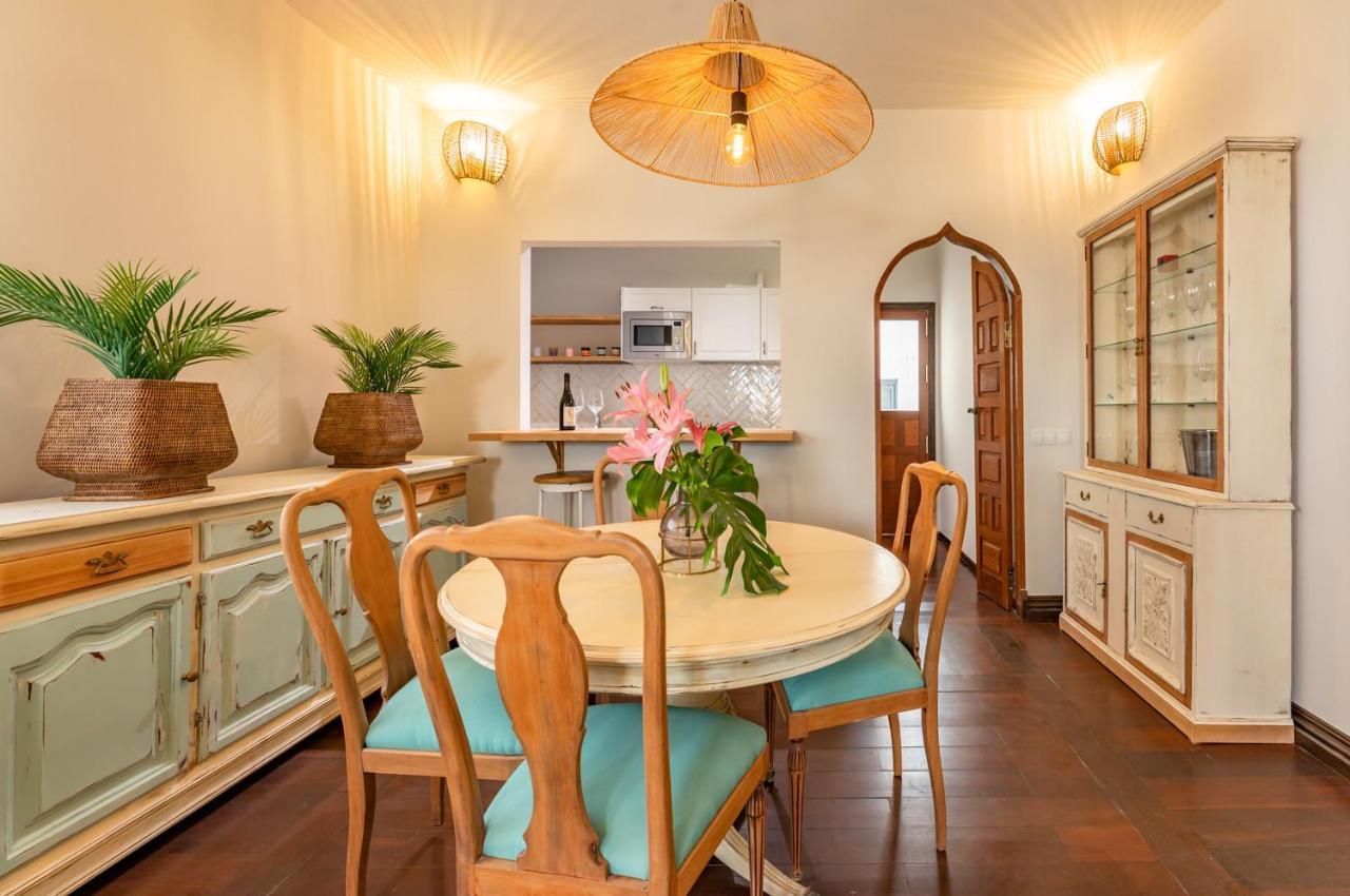 Villa Corralejo Bay Beachfront Corralejo By Holidays Home Esterno foto