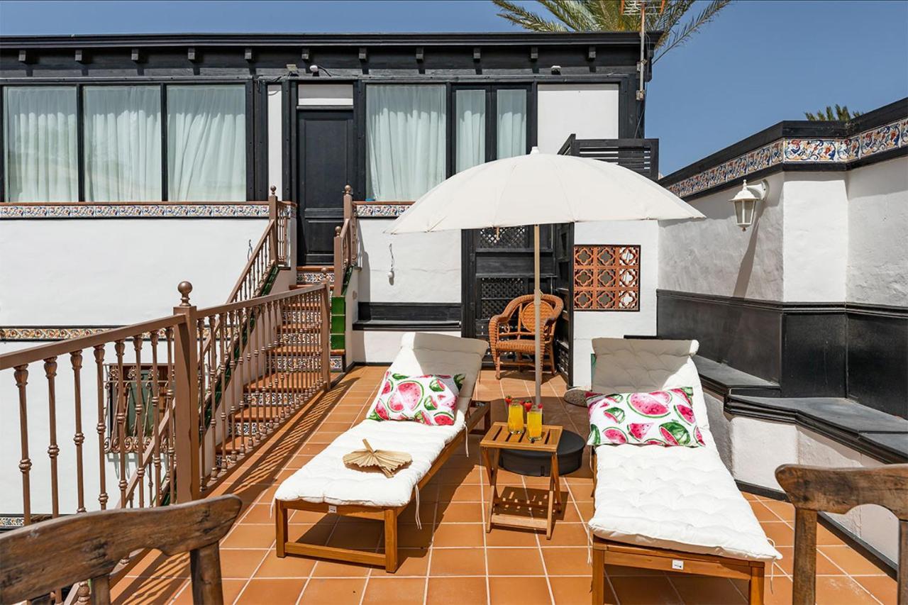 Villa Corralejo Bay Beachfront Corralejo By Holidays Home Esterno foto